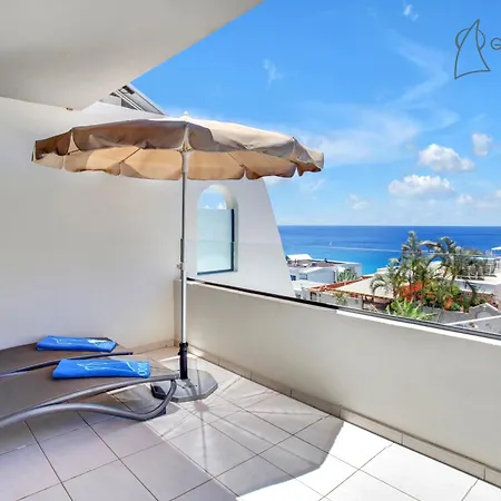 Garden & Sea Boutique By Livvo Apartment