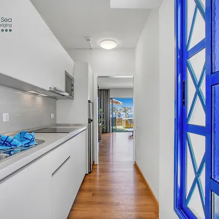 Garden & Sea Boutique By Livvo *