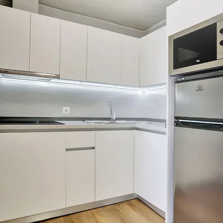 Garden & Sea Boutique By Livvo *