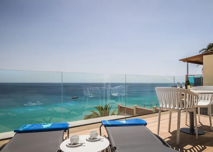 Garden & Sea Boutique By Livvo Apartman