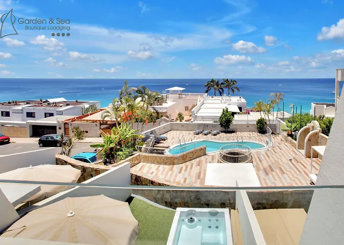 Garden & Sea Boutique By Livvo *