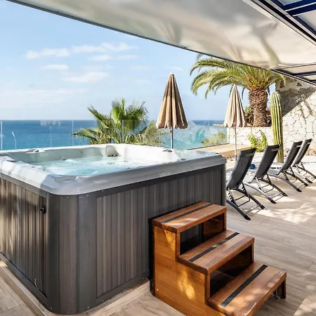 Garden & Sea Boutique By Livvo