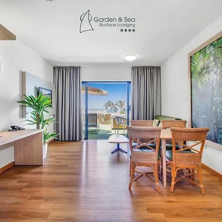 Apartment Garden & Sea Boutique By Livvo