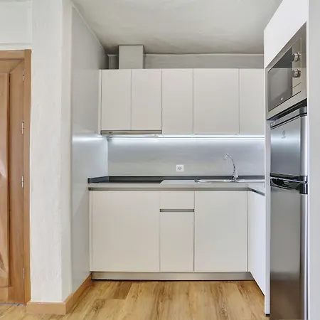 Garden & Sea Boutique By Livvo