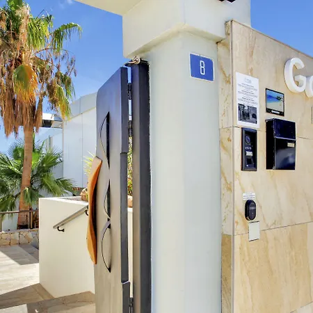 Garden & Sea Boutique By Livvo *