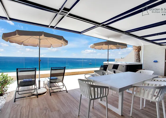 Garden & Sea Boutique By Livvo *