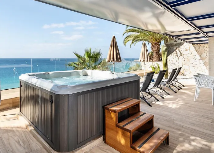 Garden & Sea Boutique By Livvo