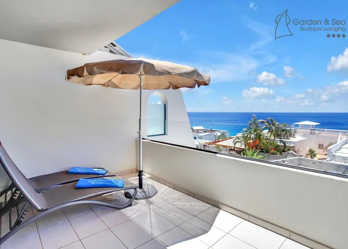 Garden & Sea Boutique By Livvo Apartmán