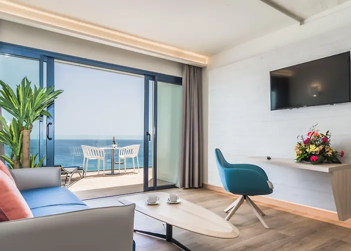 Garden & Sea Boutique By Livvo Apartmán