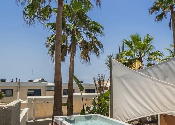 Garden & Sea Boutique By Livvo *