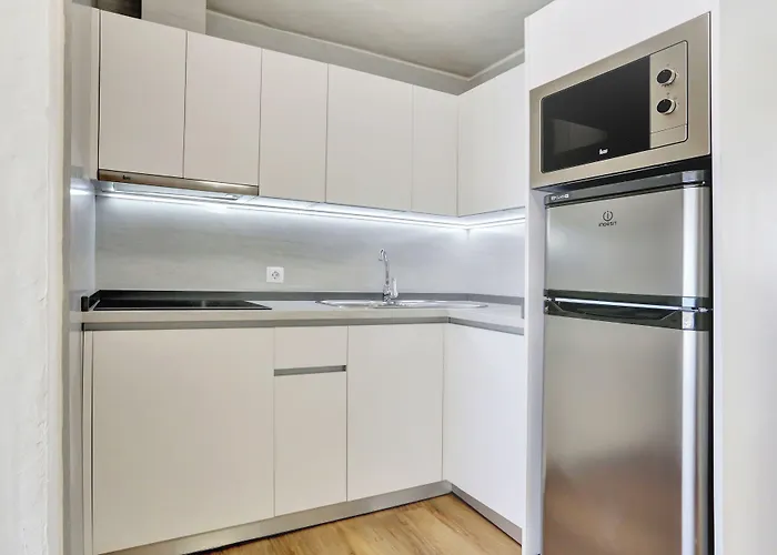 Garden & Sea Boutique By Livvo *